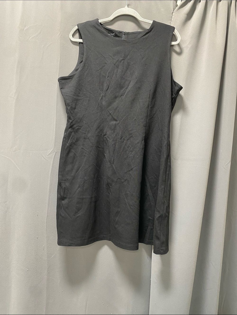 Montgomery Post Emelia Crewneck Scuba Black Dress - XL